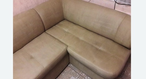 Чистка дивана на дому. Азов