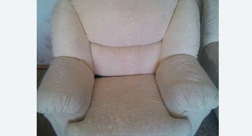 Химчистка кресла в Азове